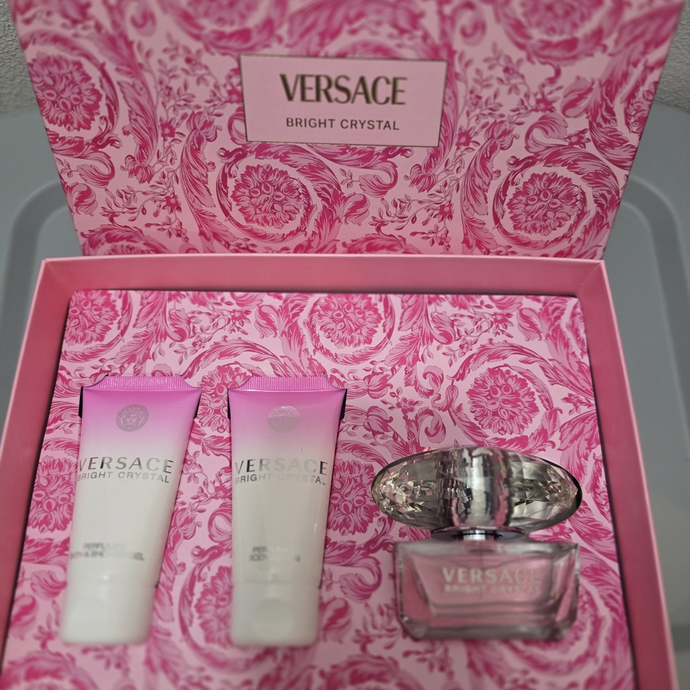 Versace Bright Crystal Pink and White Set